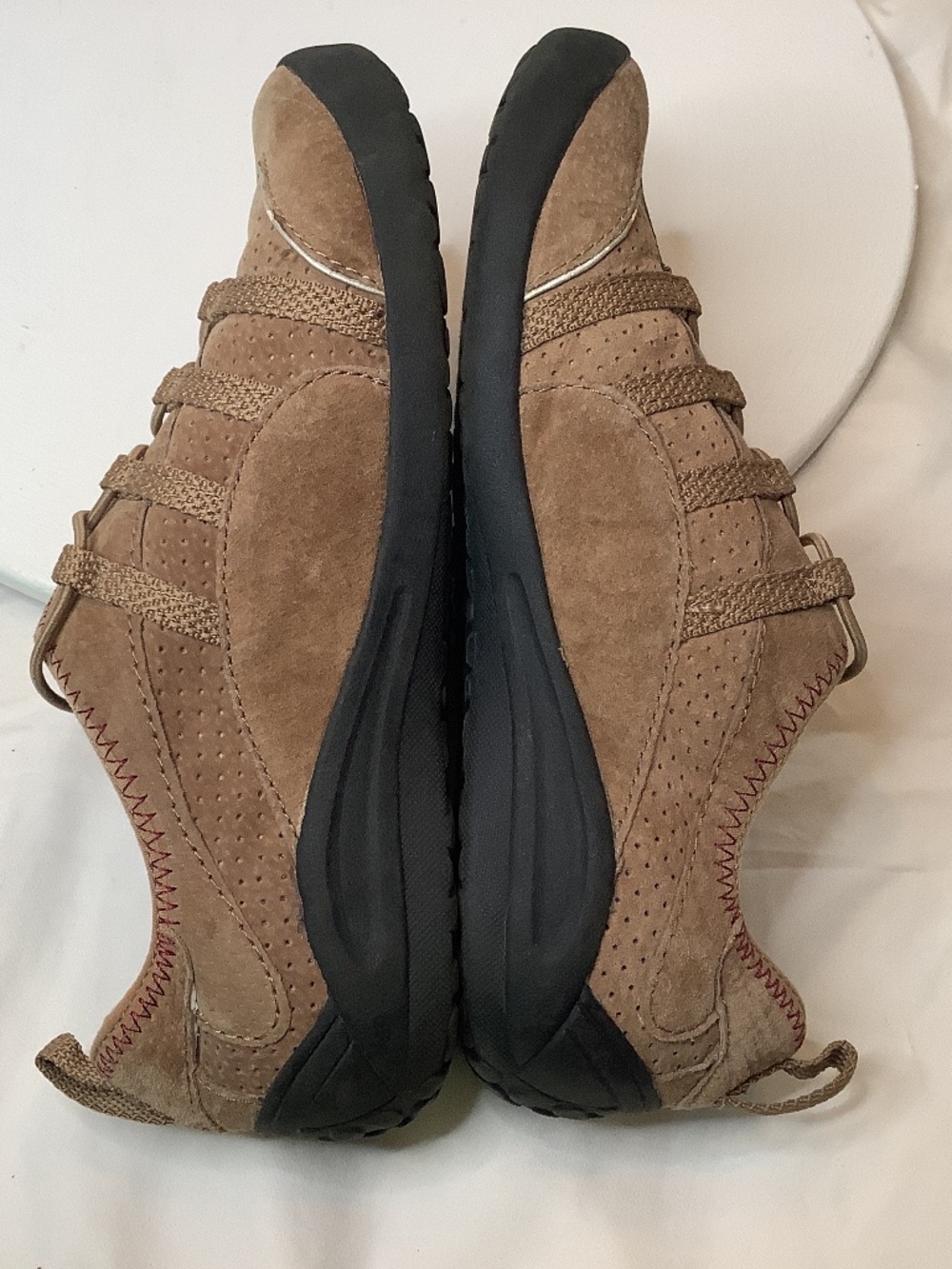 EUC Drexlite Leather classics sz. 6 brown with red stitches sneakers flats - Picture 4 of 9